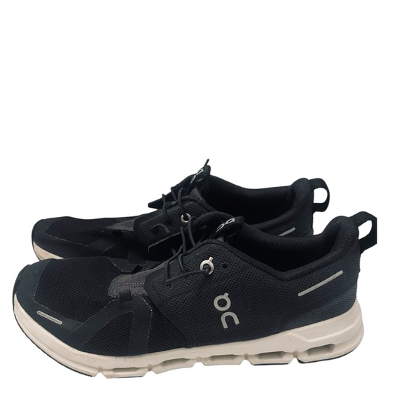 ON RUNNING Cloud Sky Sneakers Black 6 Youth - Picture 4 of 8